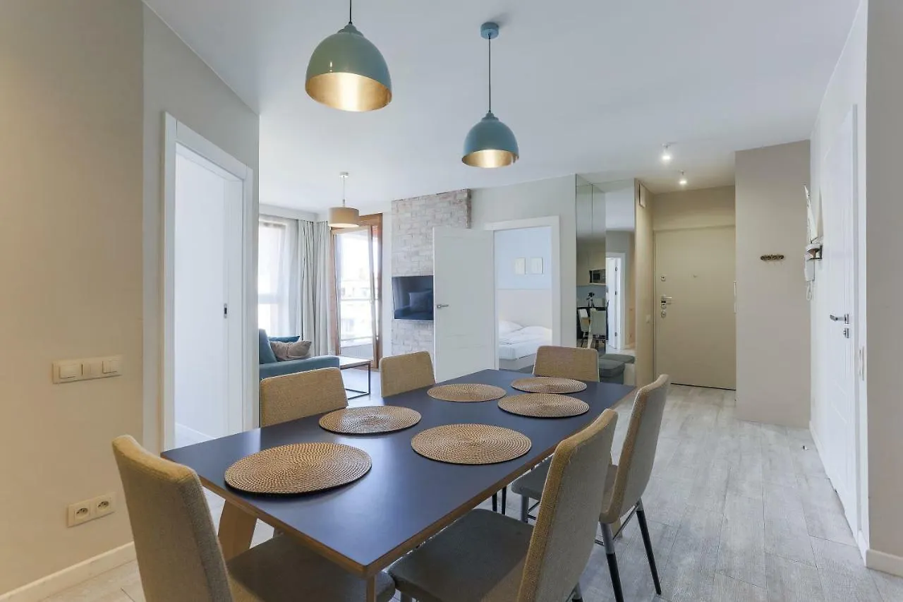 Unique Motlawa Riverbank Apartment 格但斯克 波兰