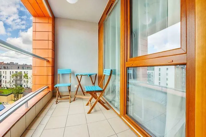 Unique Motlawa Riverbank Apartment 格但斯克