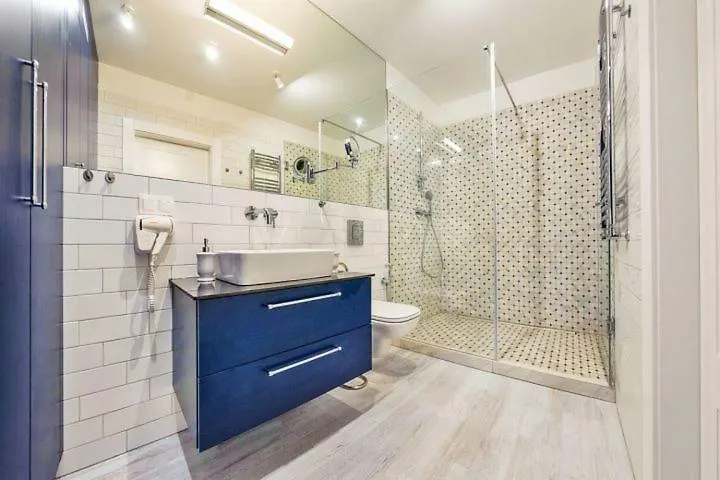 Unique Motlawa Riverbank Apartment 格但斯克 0*,